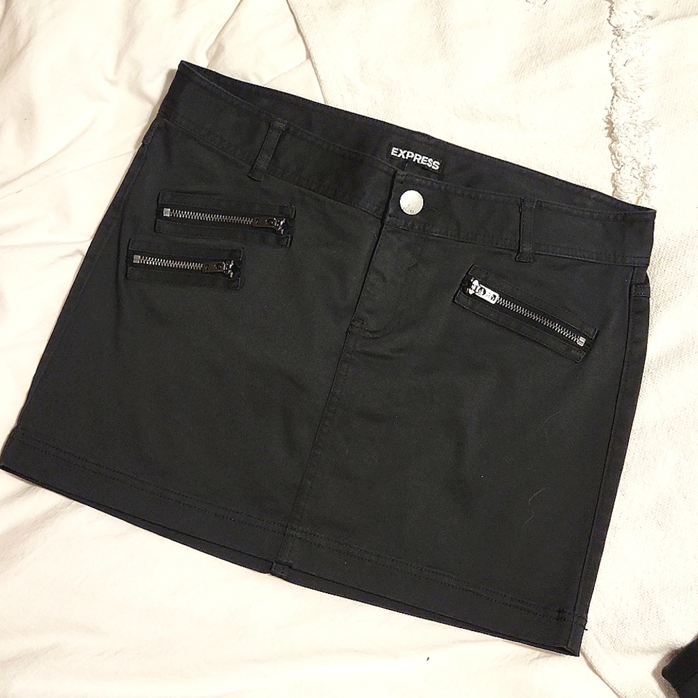 Express Mini Skirt